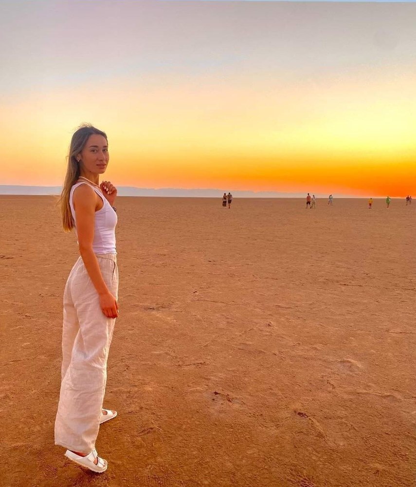 Meet your Posher, Viola